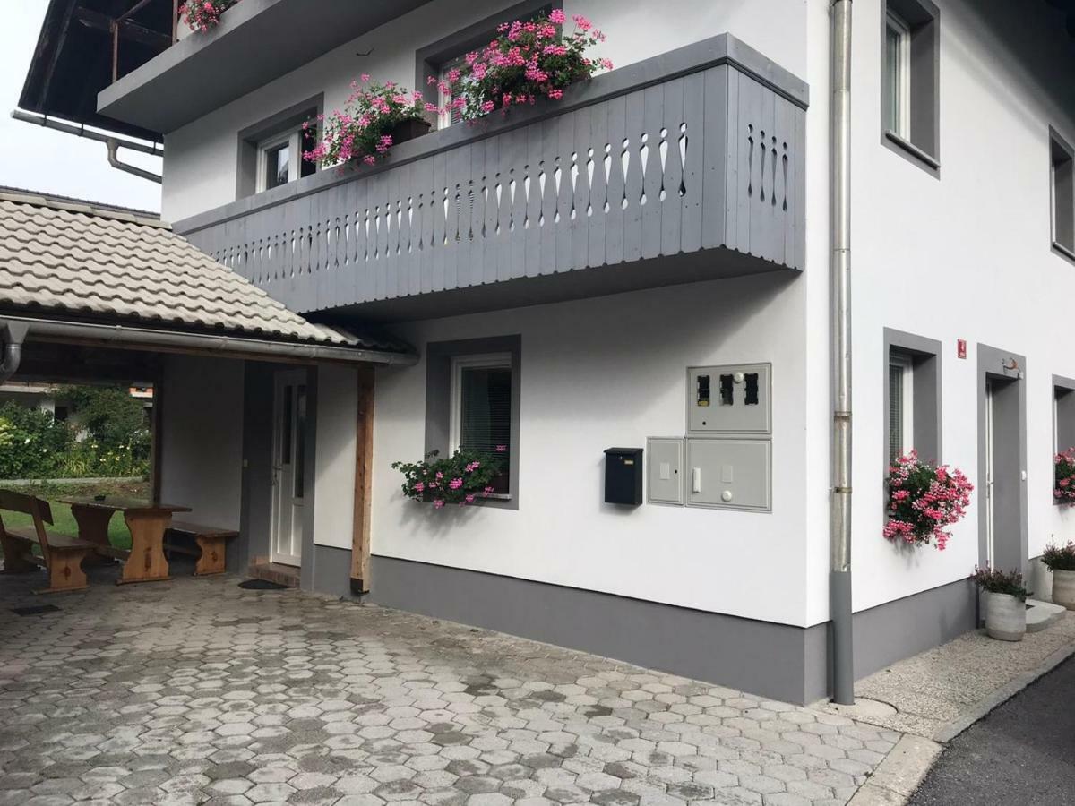 Apartma Tajc